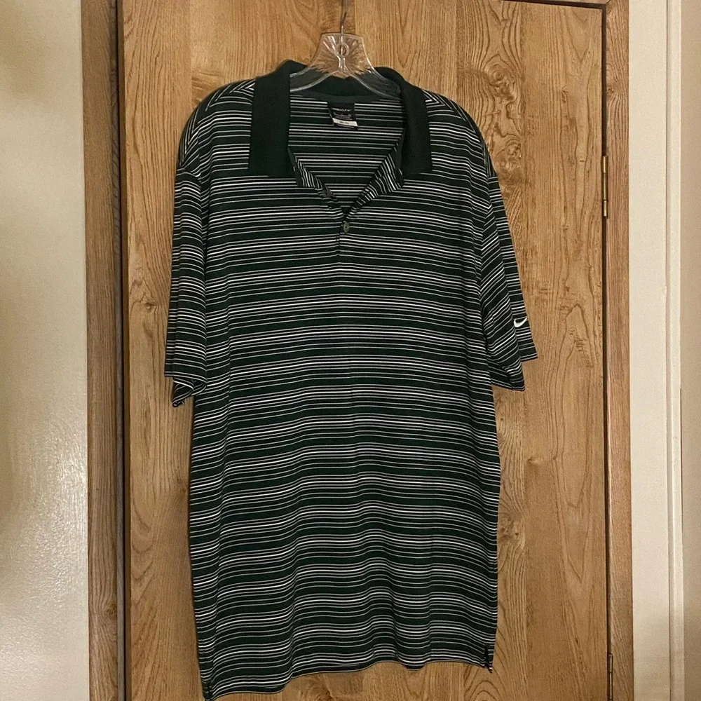 Men’s Nike golf polo, size XL. Good condition